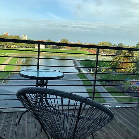 Riverside Apartment Self Check-In クライペダ エクステリア 写真
