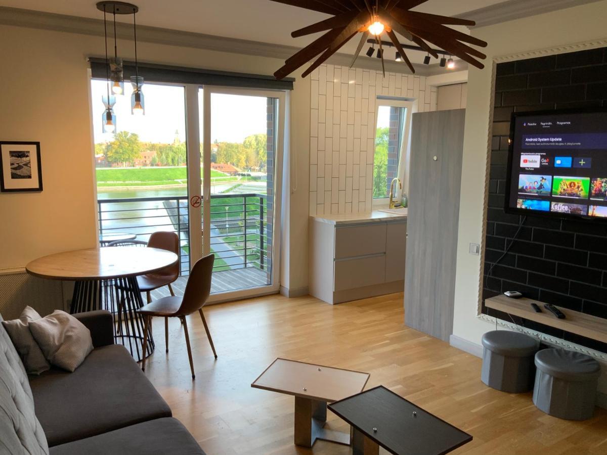 Riverside Apartment Self Check-In クライペダ エクステリア 写真